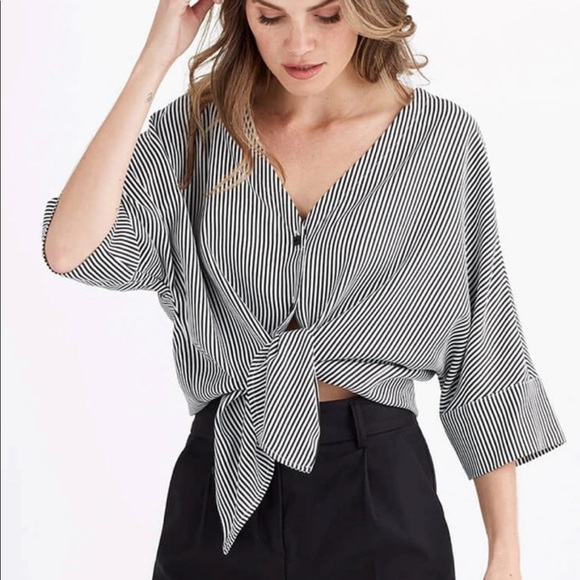 Vetta Tops - Vetta Boyfriend Shirt | black and white striped